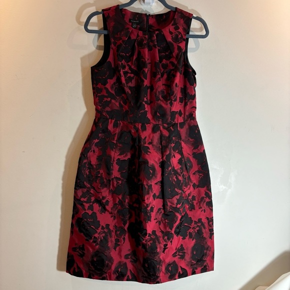 TALBOTS SZ 4 Fitted Pleated Bodice Gathered Skirt Rose Pattern Lined Dress NEW - Picture 2 of 13